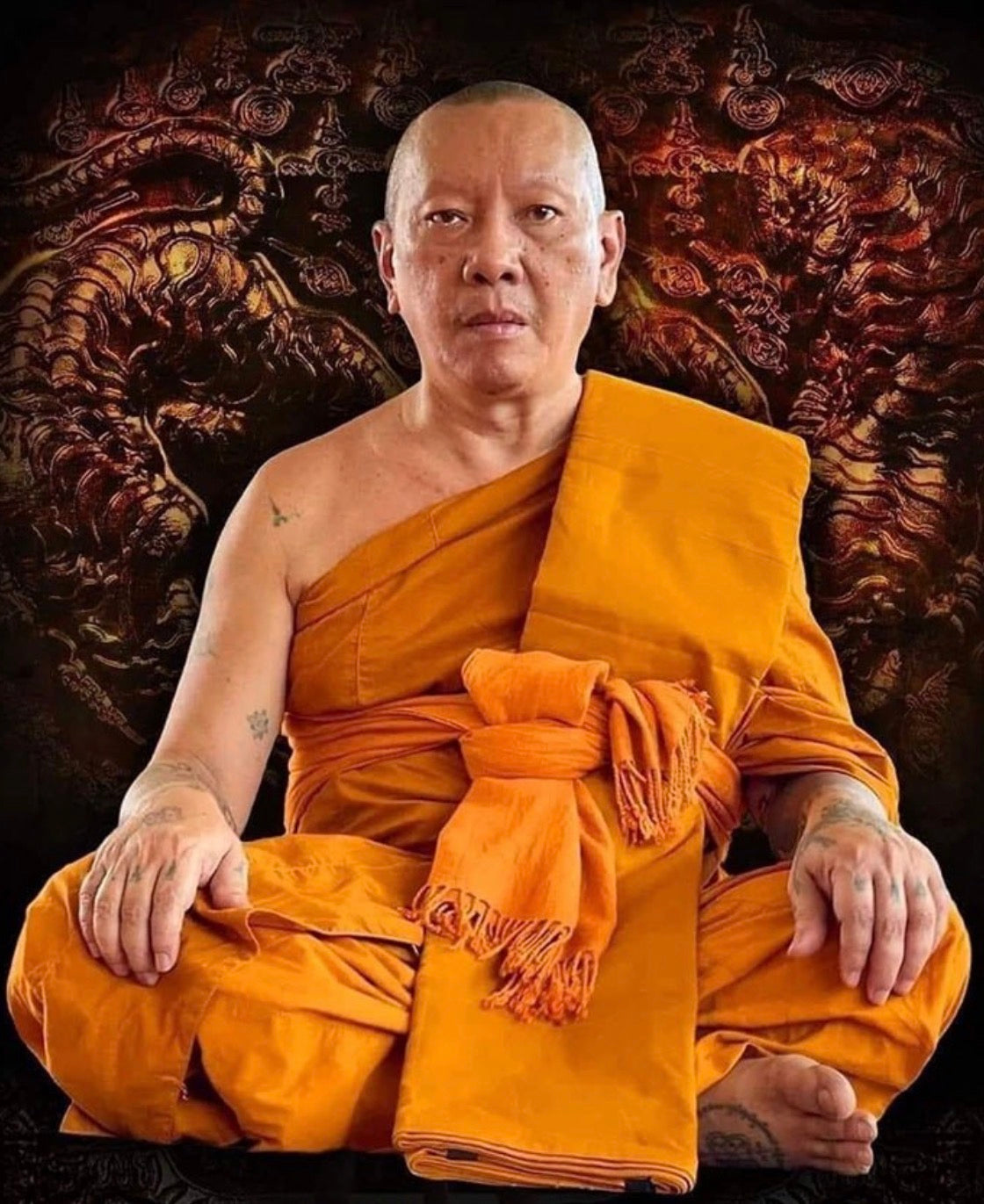 Black Flying Shield Tiger Amulet