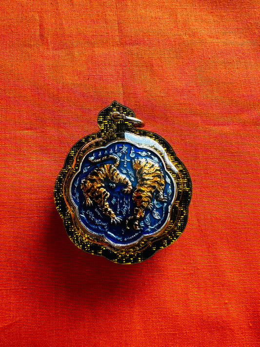 Twin Headless Tiger Amulet