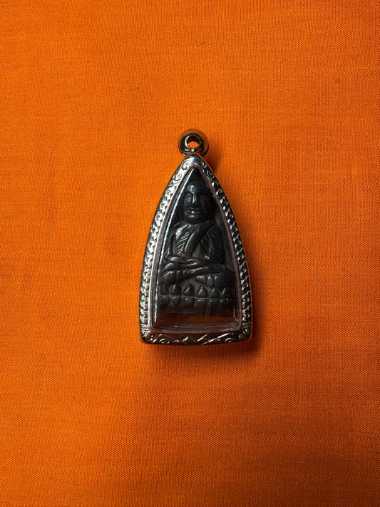 Luang Pu Tuad Lek Lai