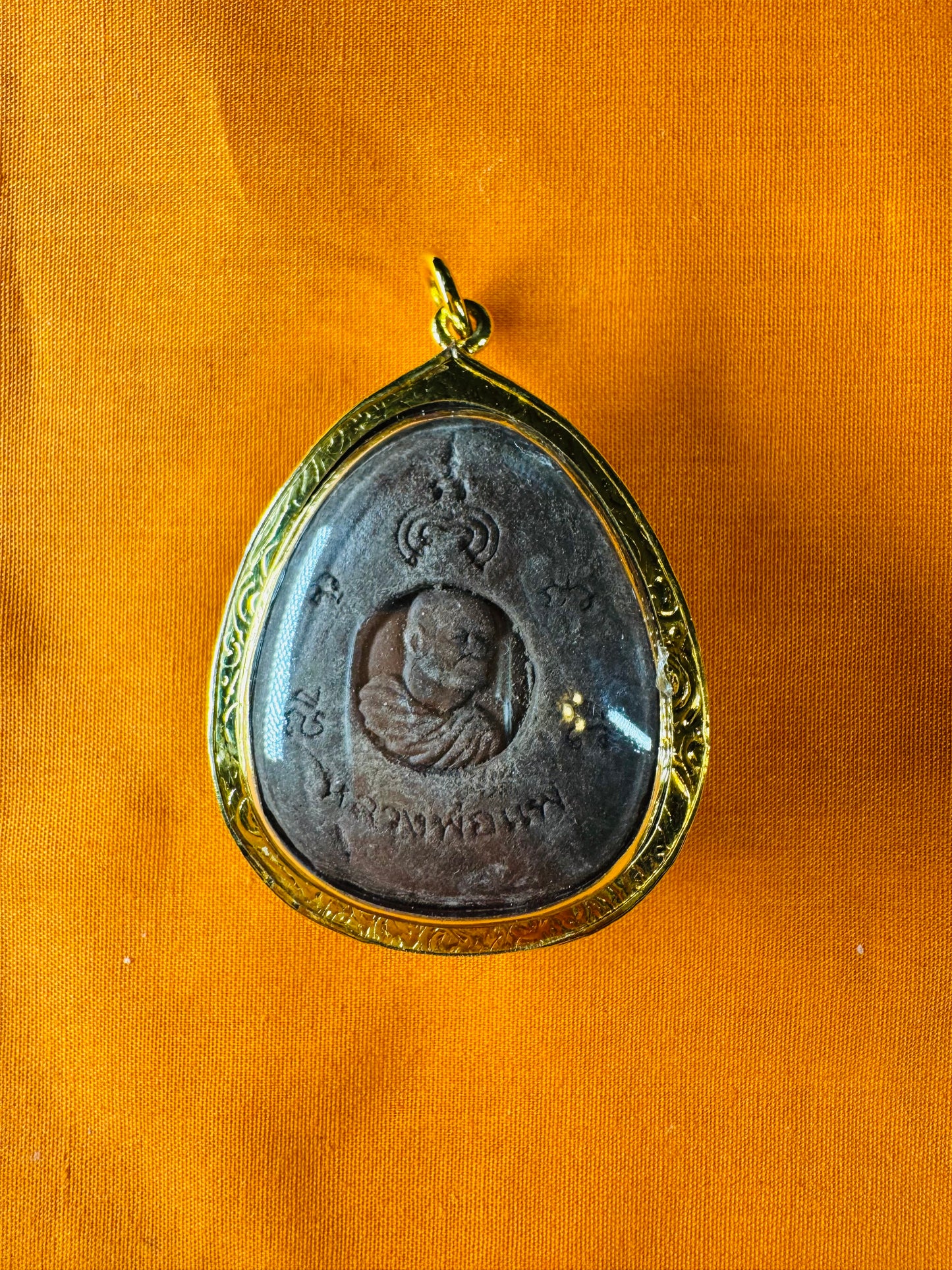 Phra Pidta Amulet – Blessed by Luang Phor Pae