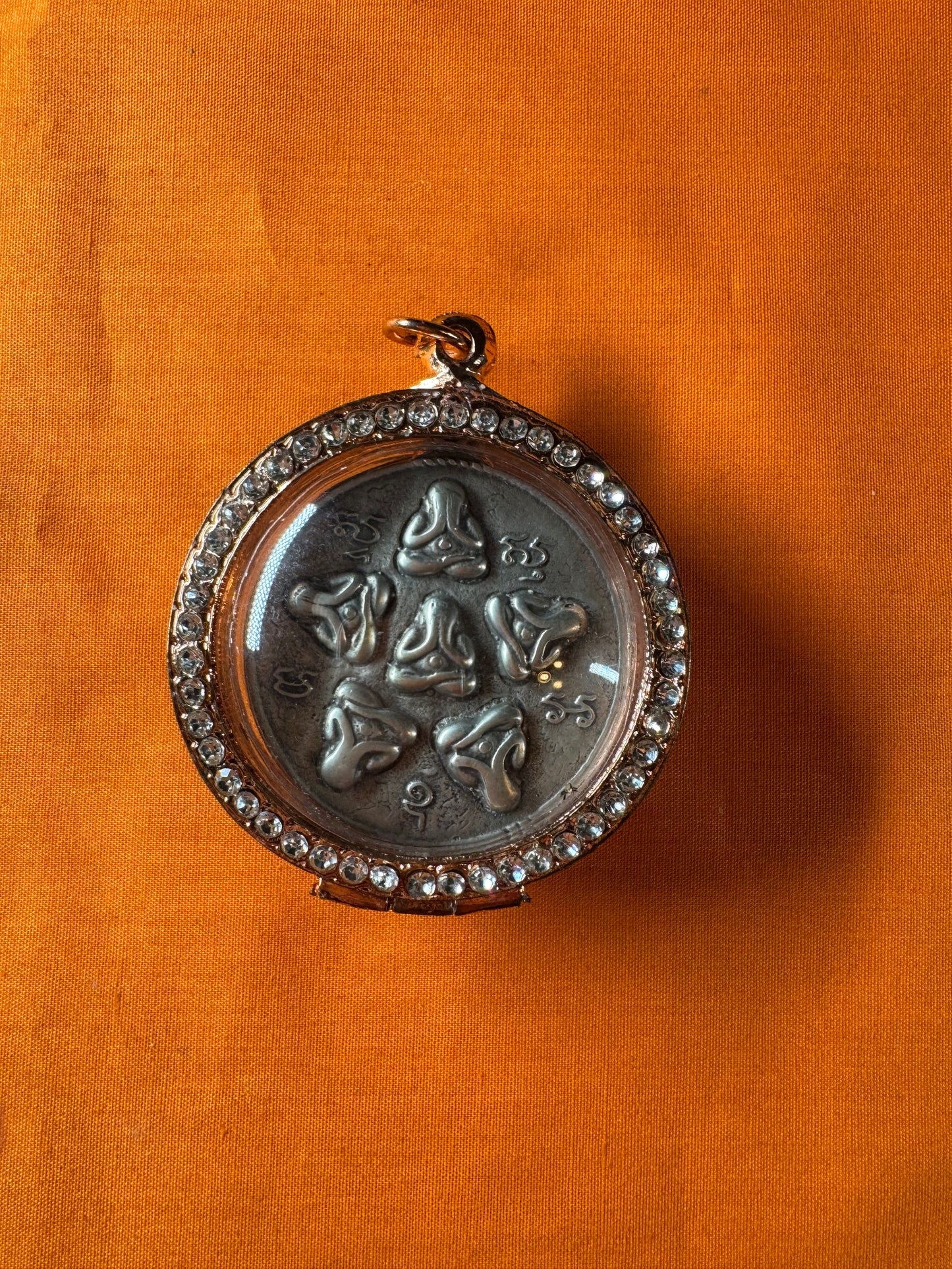 Six Phra Pidta (Rian Ha) Amulet – Blessed by Luang Pu Tim, Wat Lahan Rai